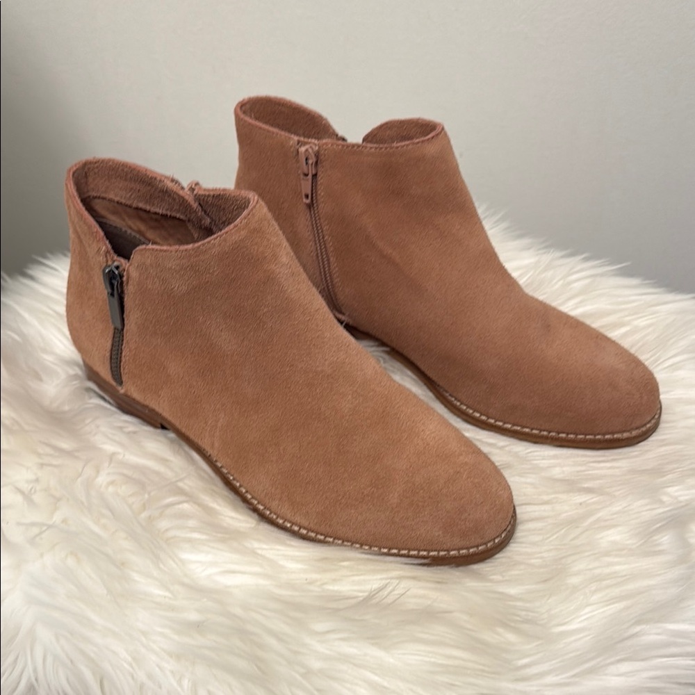 Sole Society So Bevlyn low heal ankle booties